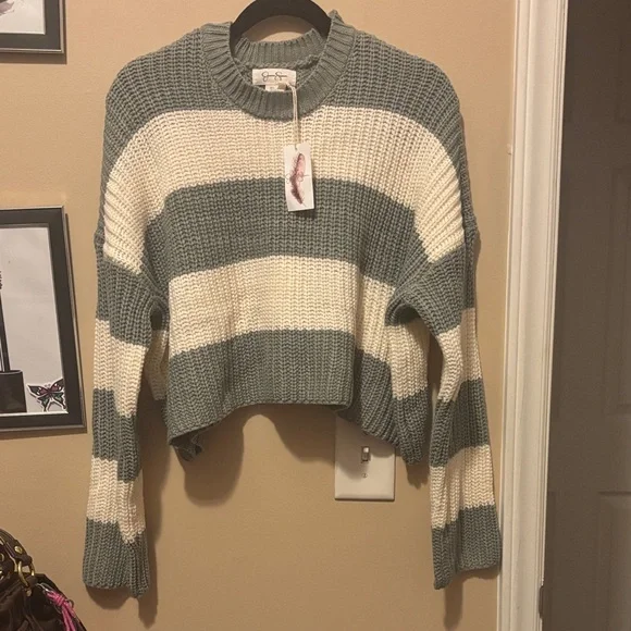 NWT Jessica Simpson Sage Green and Cream Striped Longer Crop Sweater - Picture 1 of 3